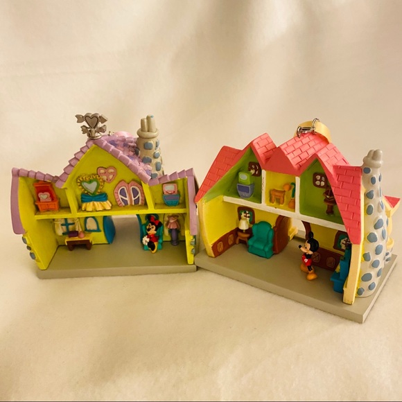❤️Pair of Iconic Mickey Minnie Mouse Toon Town Houses Ornaments Disneyland💛 - Picture 7 of 9